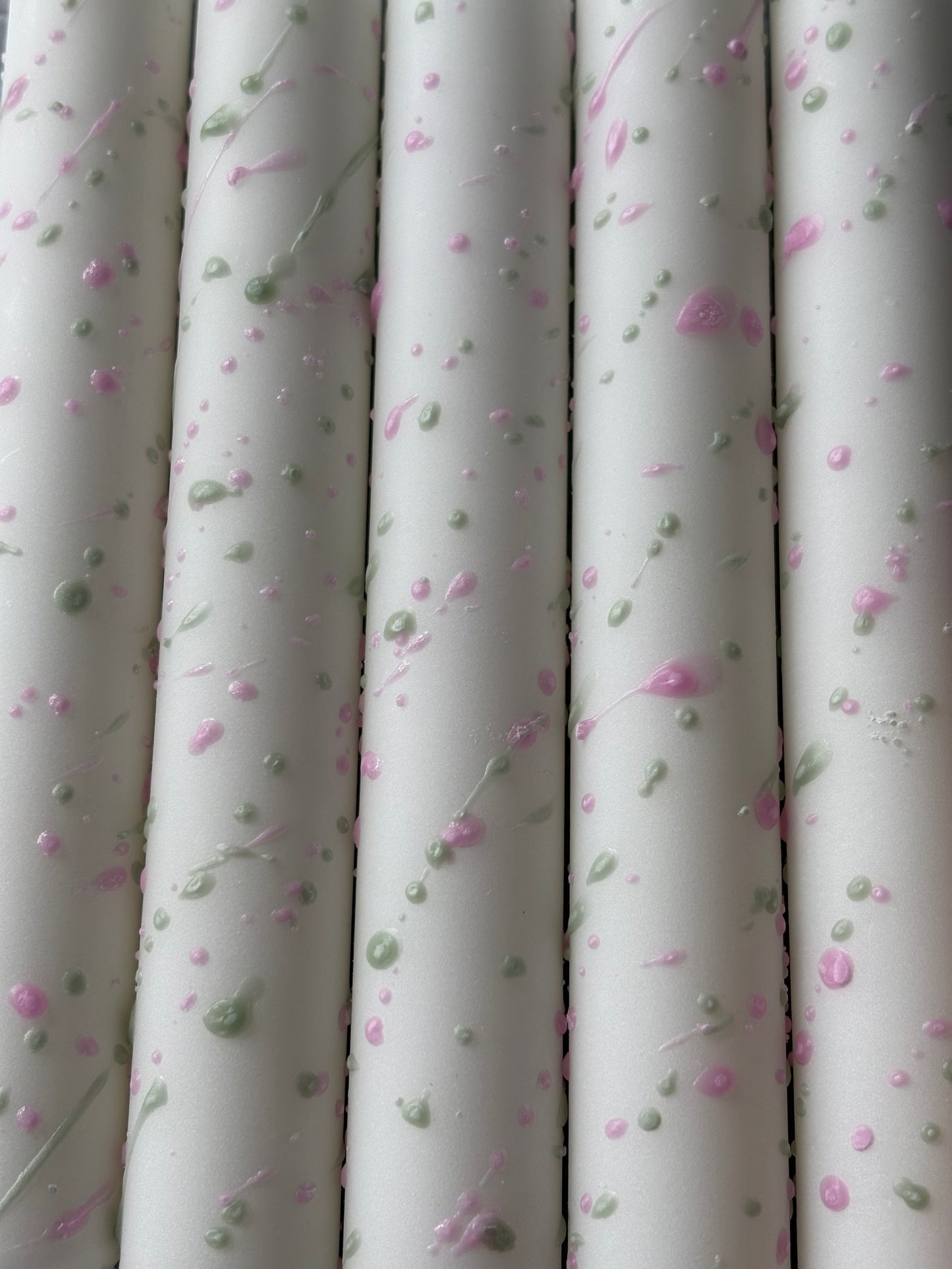 Dots white